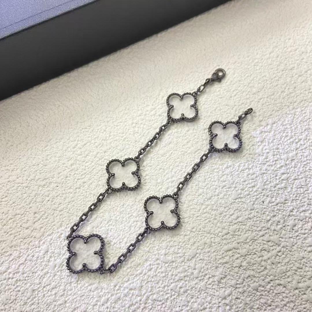 Vintage Alhambra bracelet, 5 motifs