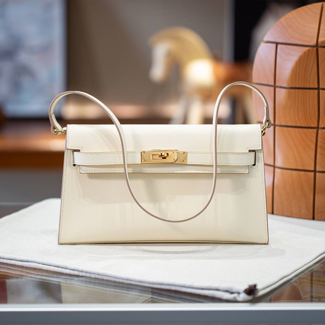 Herthtmes Chevre Chamkila Kelly Elan