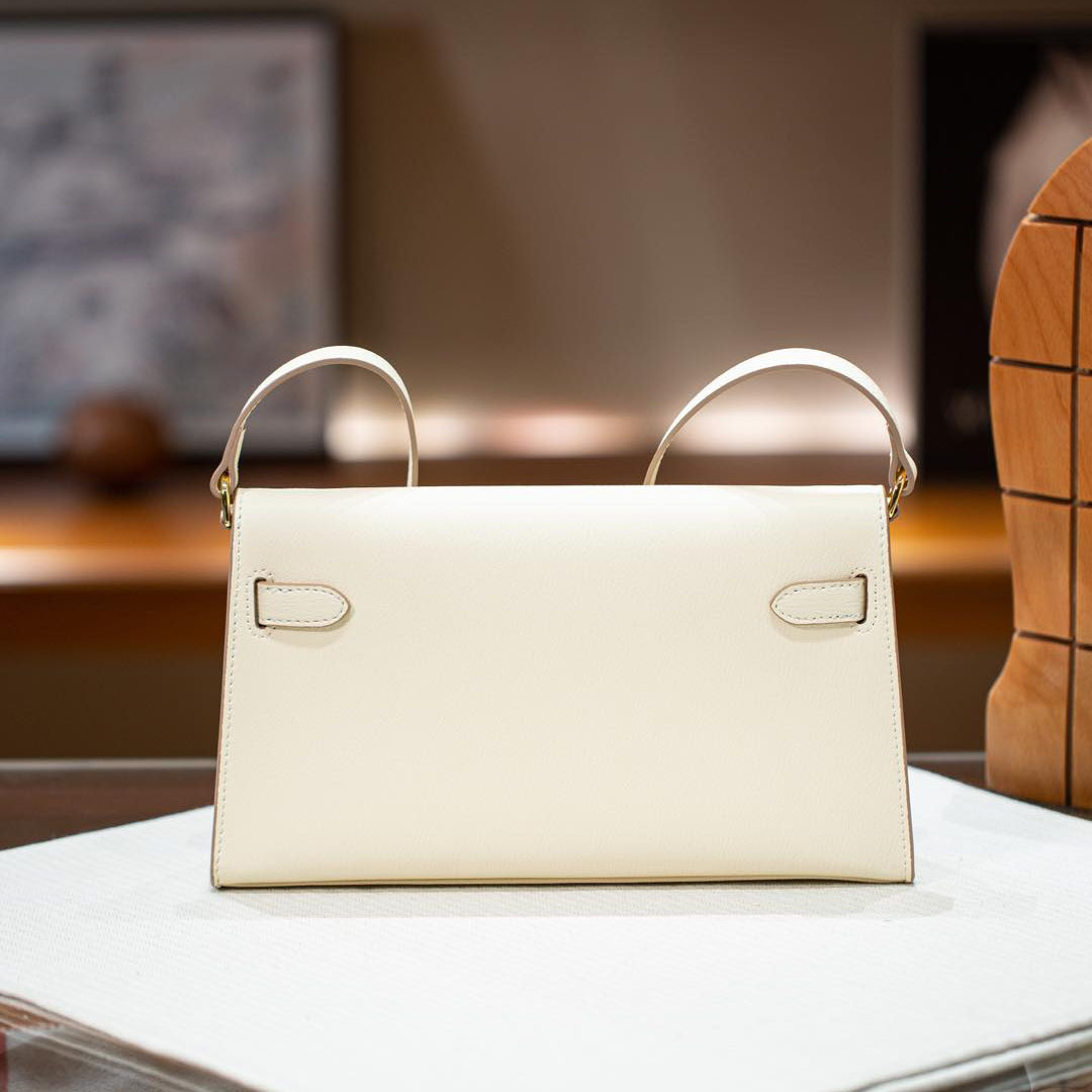 Herthtmes Chevre Chamkila Kelly Elan