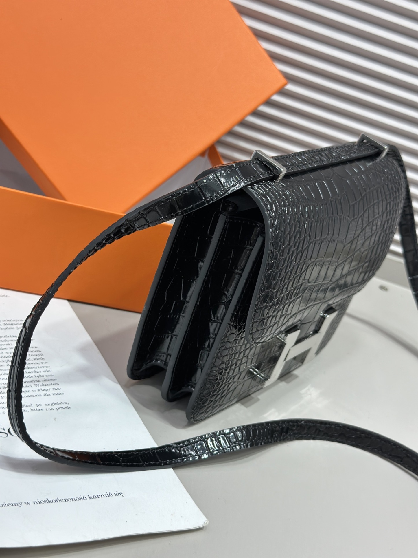 Herthtmes  Matte Alligator Constance 18/23