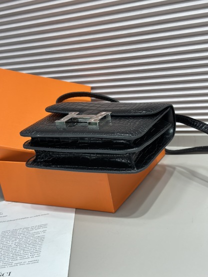 Herthtmes  Matte Alligator Constance 18/23