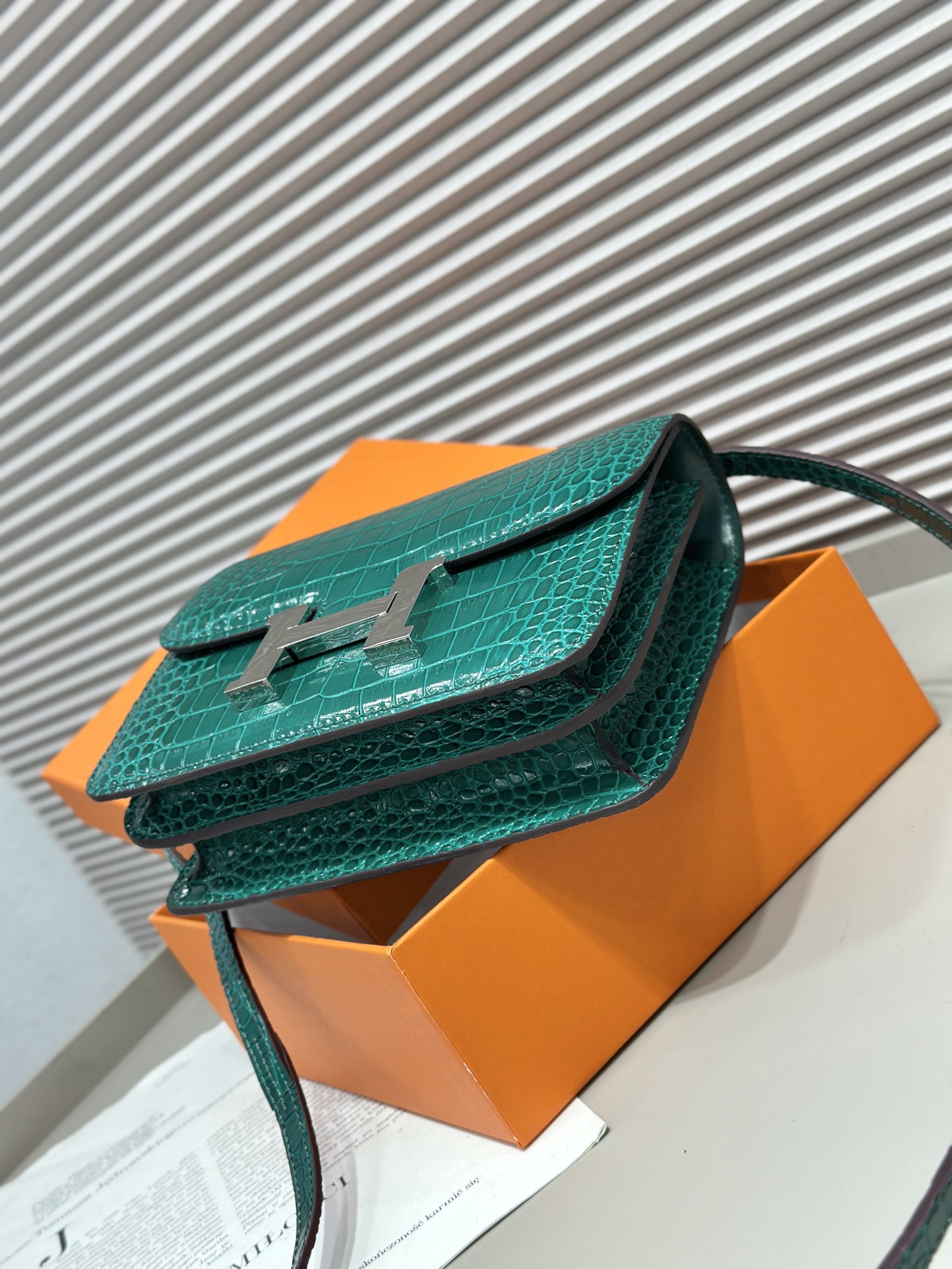 Herthtmes  Matte Alligator Constance 18/23