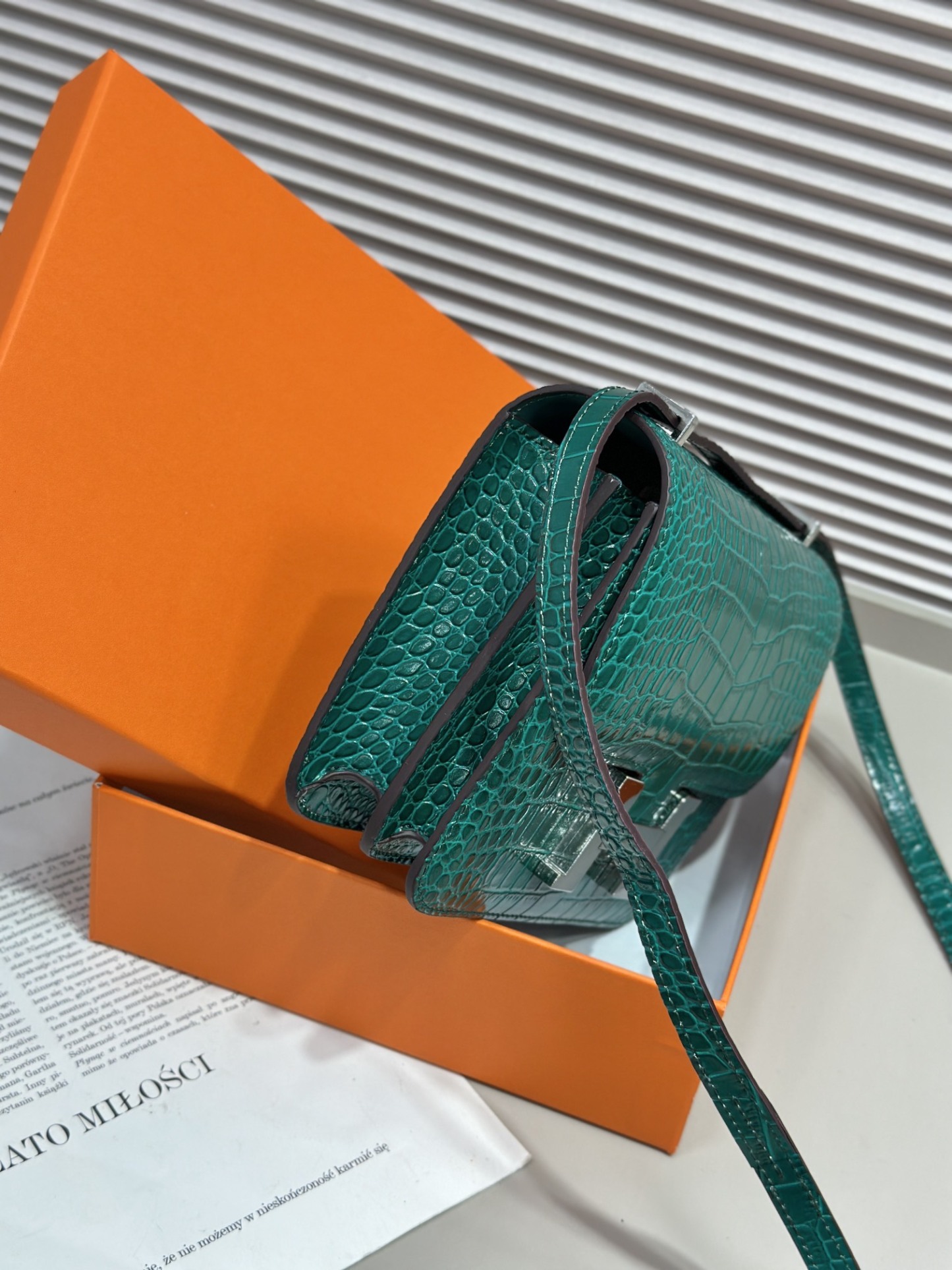 Herthtmes  Matte Alligator Constance 18/23