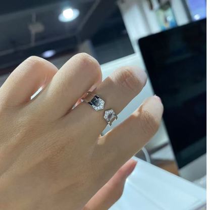 C DE CARthtTIER RING