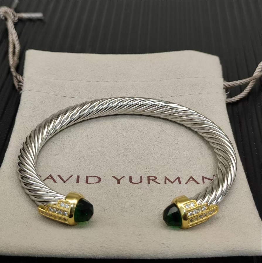 7mm Cable Bracelet with Dark Green & Diamond Accents – Gold Cap