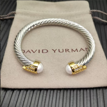 7mm Cable Bracelet with Peal & Diamond Accents – Gold Cap
