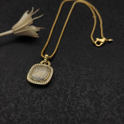 Albion® Pendant in 18K Yellow Gold with Pave Diamonds,18mm