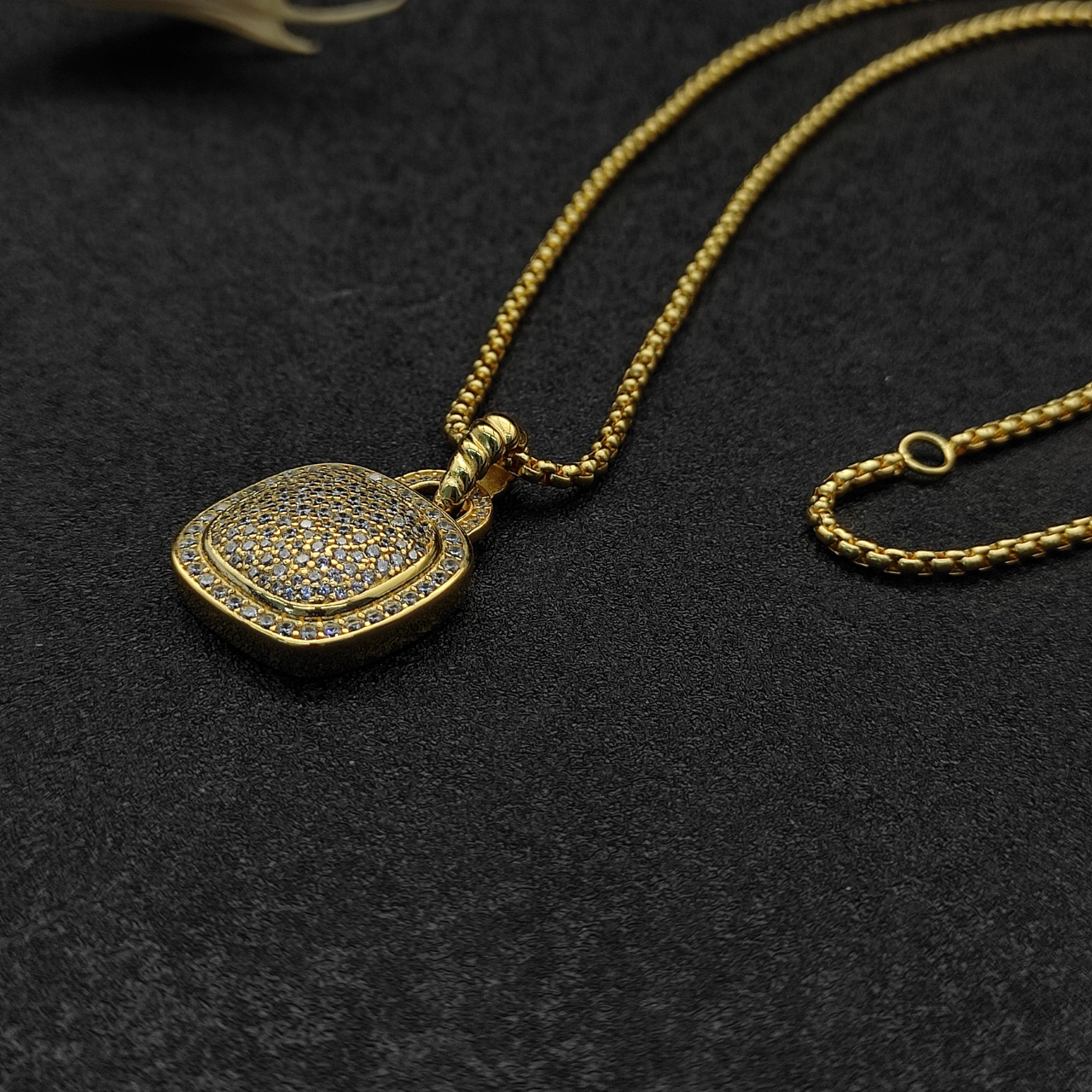 Albion® Pendant in 18K Yellow Gold with Pave Diamonds,18mm