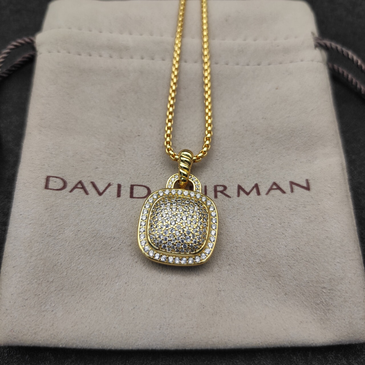 Albion® Pendant in 18K Yellow Gold with Pave Diamonds,18mm