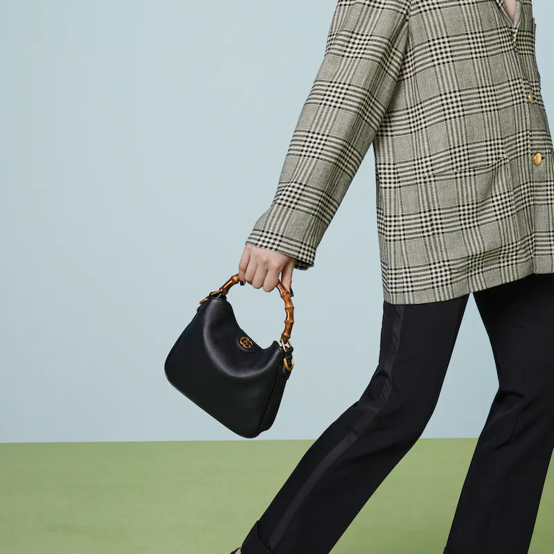 DIANA SMALL SHOULDER BAG