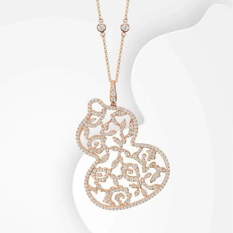 Wulu Lotus necklace in 18K rose gold diamonds