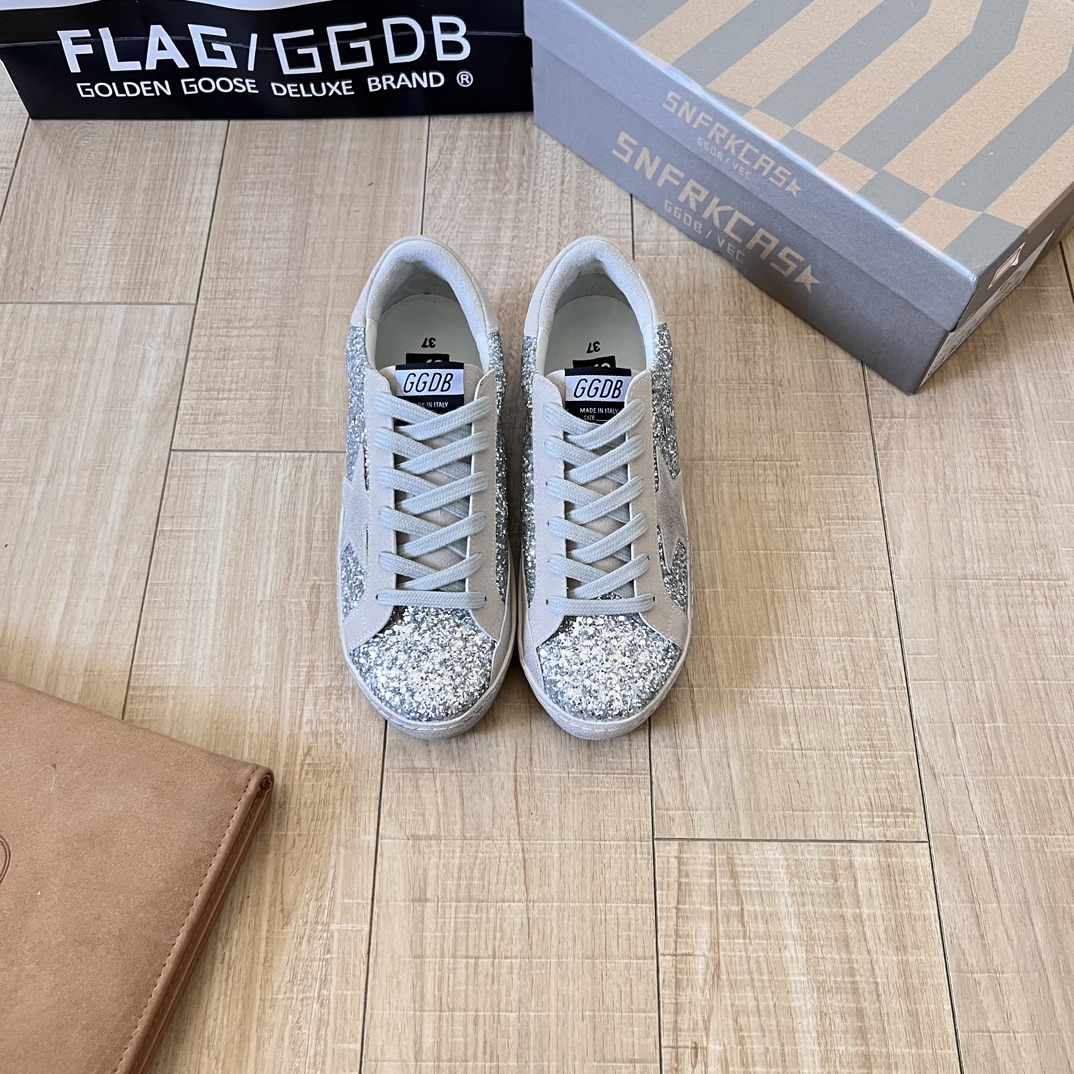 Hi Star in silver glitter with suede star and white heel tab