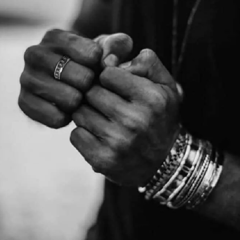 CH PLUS PYRAMID OPEN BAND RING