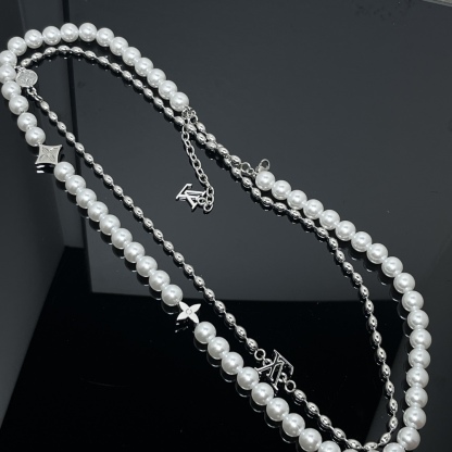 Pearls Fusion Necklace