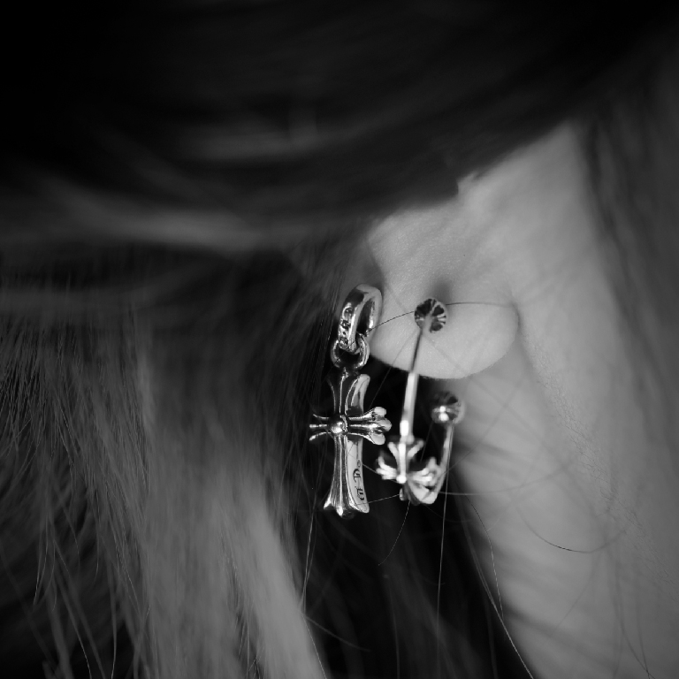 SKINNY BANGLE BABYFAT EARRING