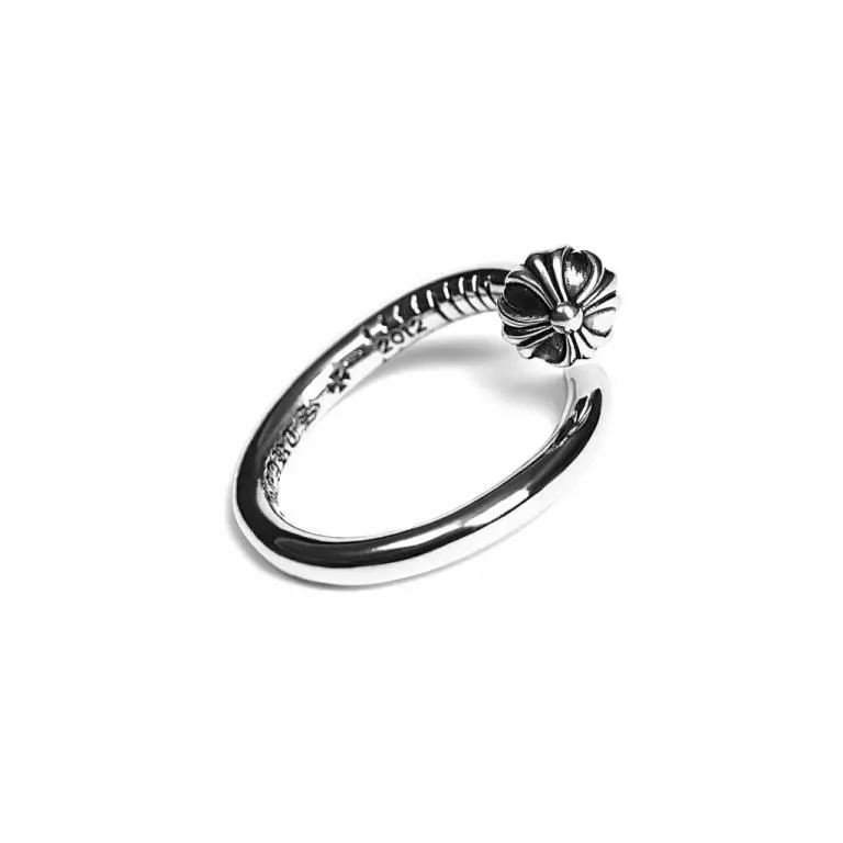 NAIL RING – CROSSBALL