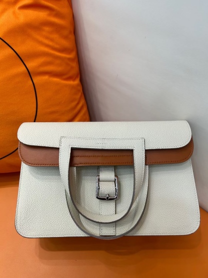 Herthtmes  Taurillon Clemence Verso Halzan  31