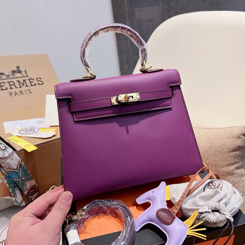 Kelly 25 Sellier Bag Gold Epsom Leather with Gold Hardware