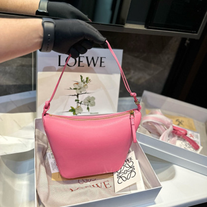 Hammock hobo in classic calfskin