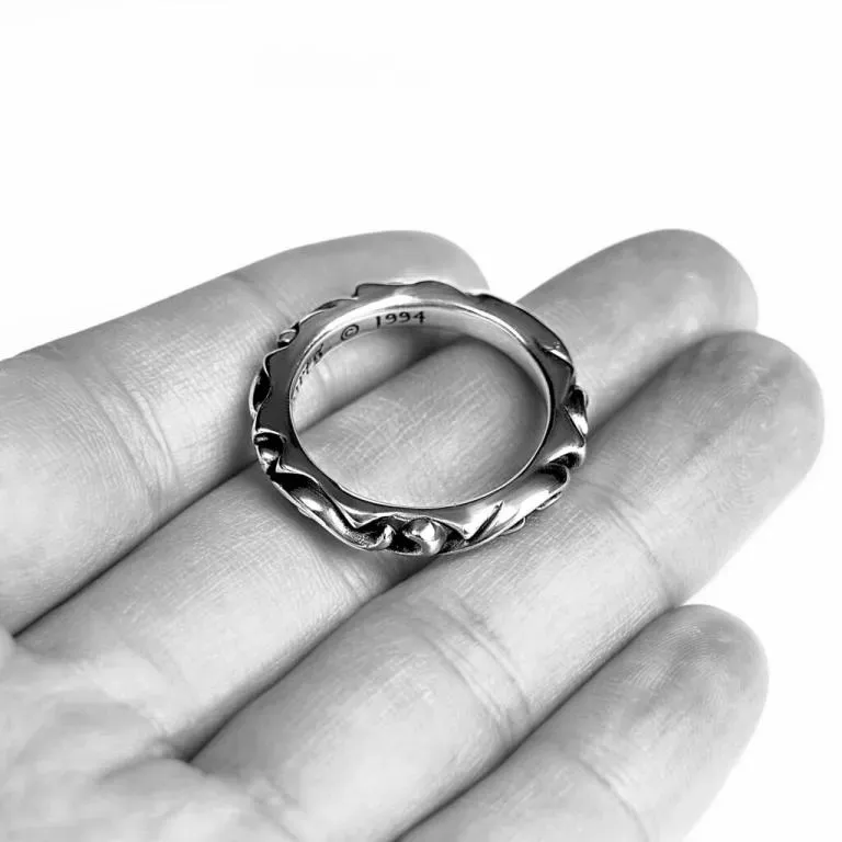 SCROLL BAND RING