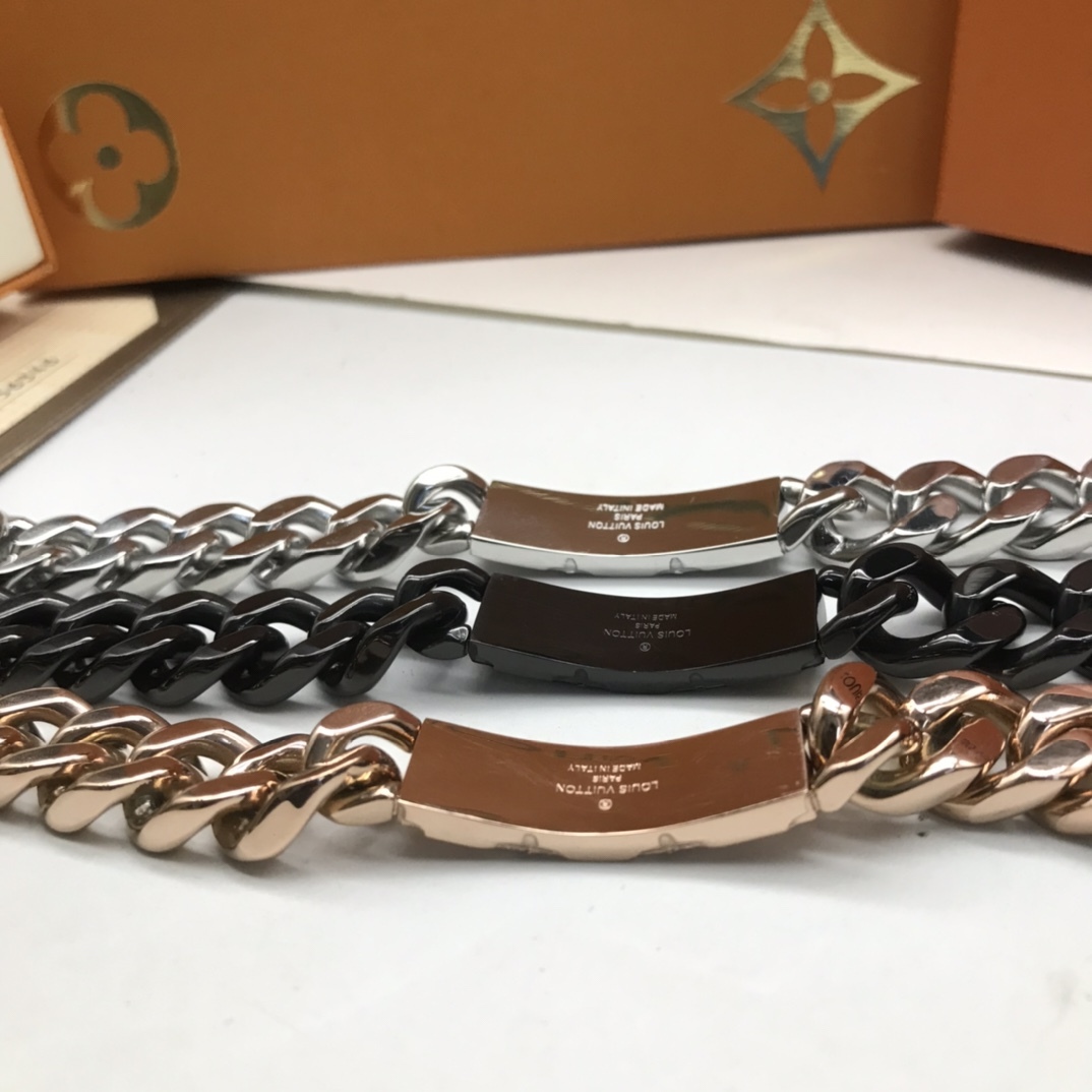LV Chain Links Bracelet