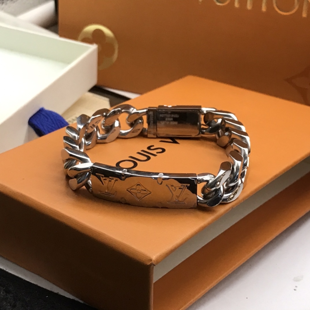 LV Chain Links Bracelet