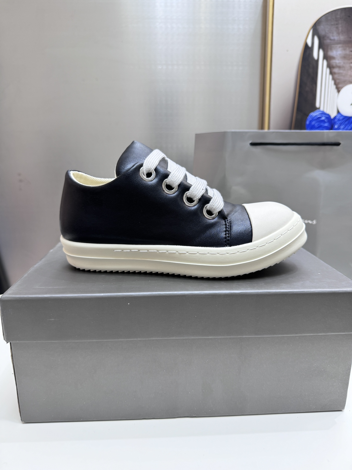 FW24 PORTERVILLE SHOES