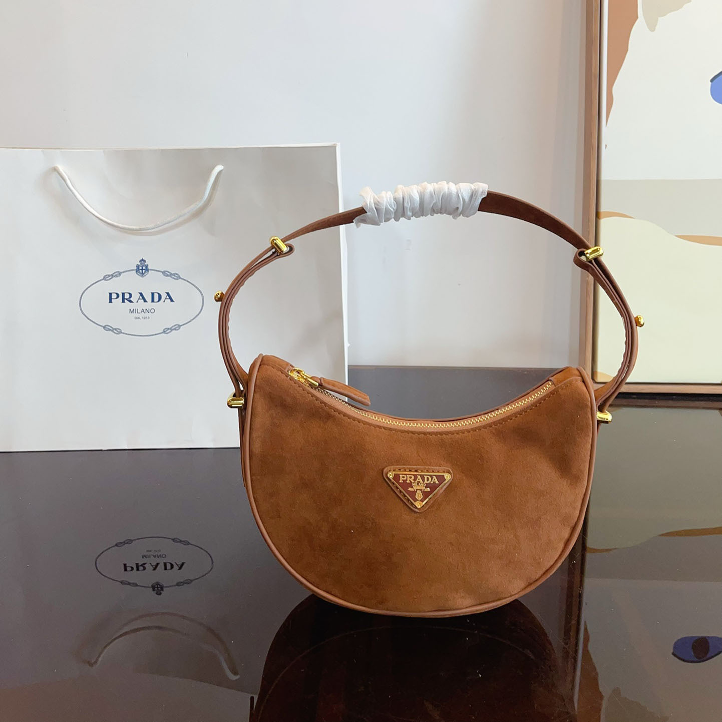 Arqué suede leather shoulder bag