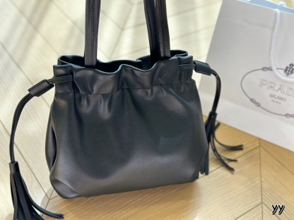 Nappa leather shoulder bag