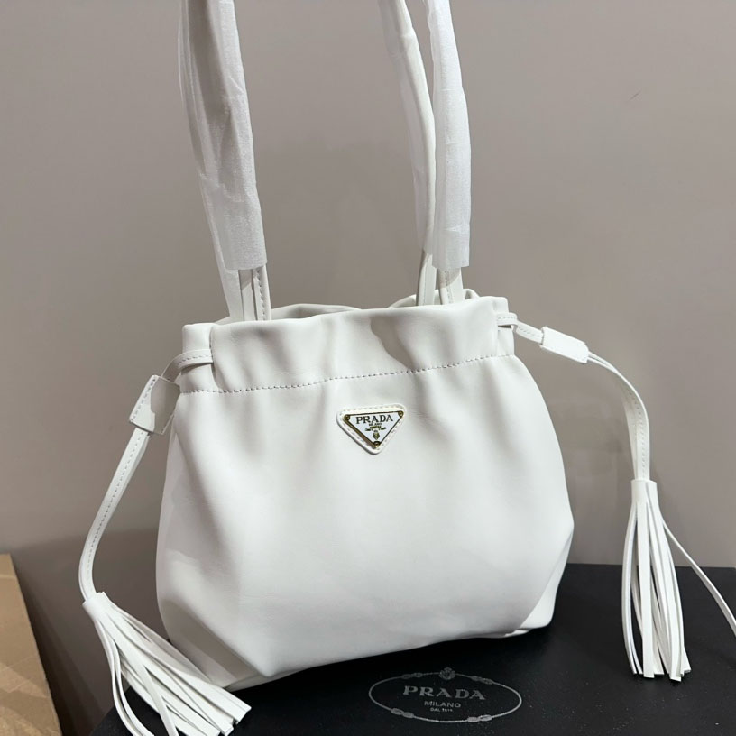 *Nappa leather shoulder bag