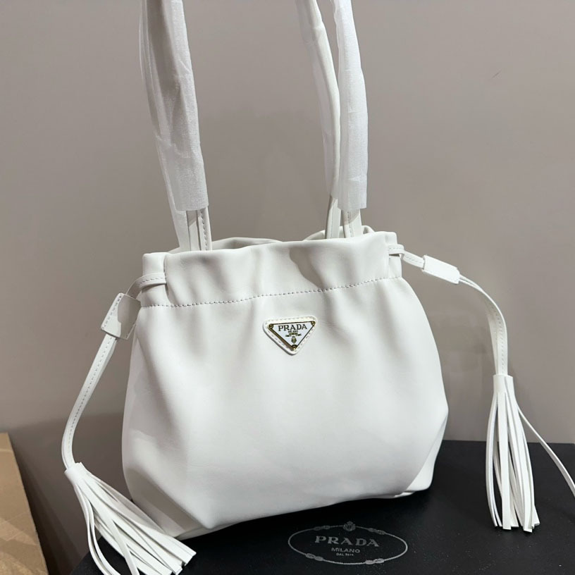 *Nappa leather shoulder bag