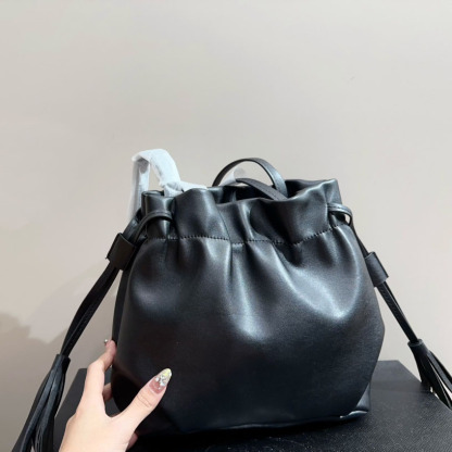 *Nappa leather shoulder bag