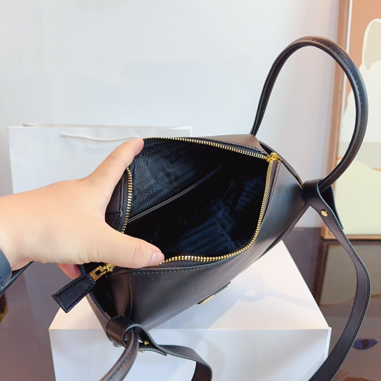 *Darling leather handbag