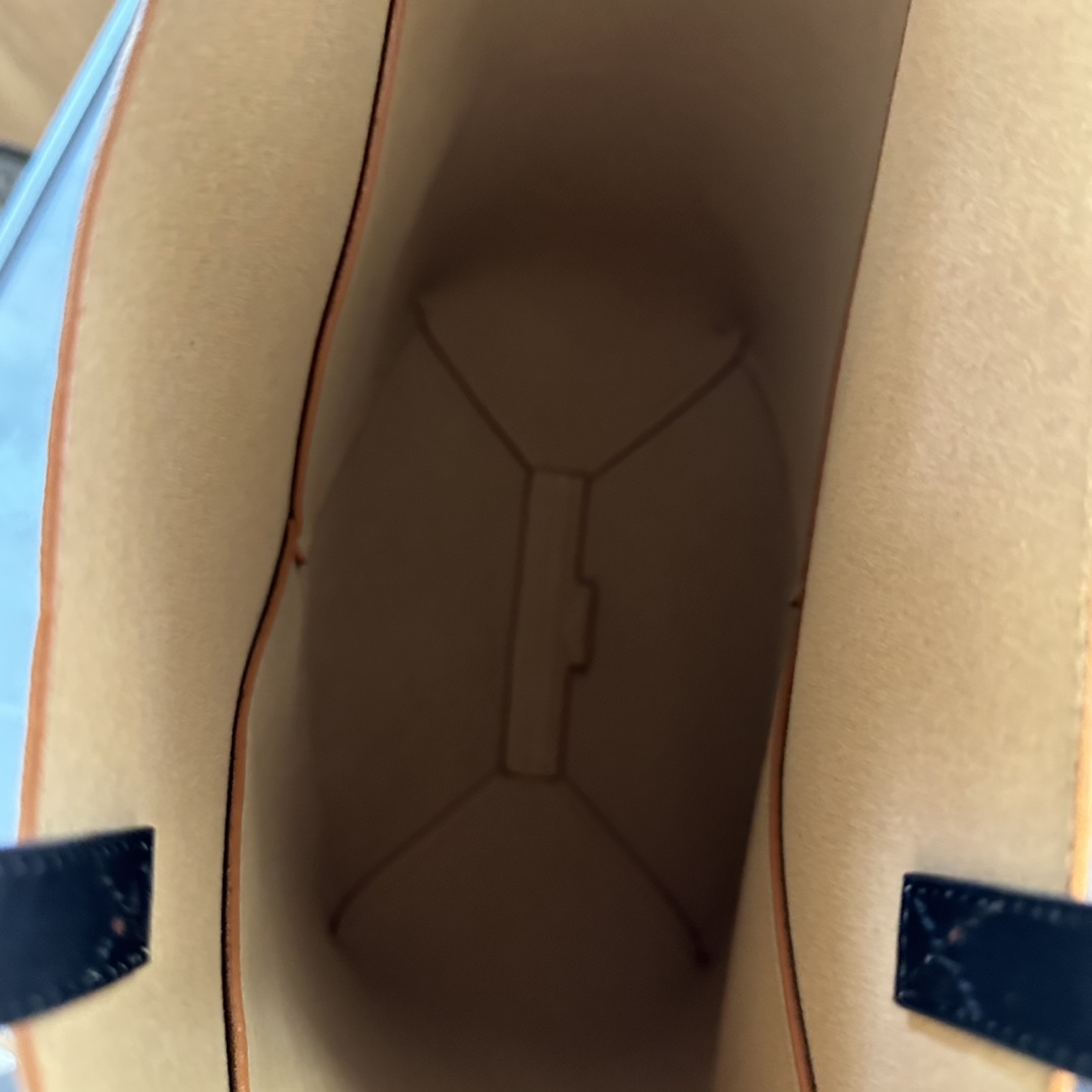 Puzzle Fold tote in shiny calfskin