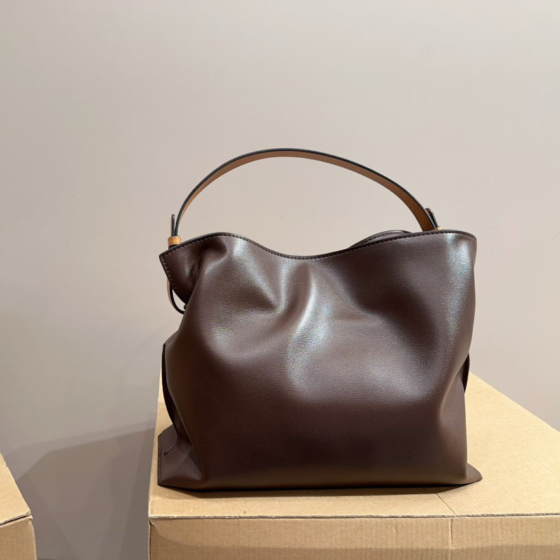 Flamenco clutch in nappa calfskin