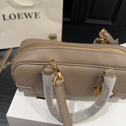 Amazona 23 Cropped bag in nappa calfskin