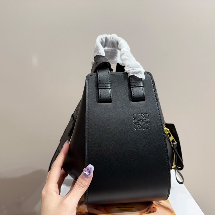 Hammock bag in soft grained calfskin