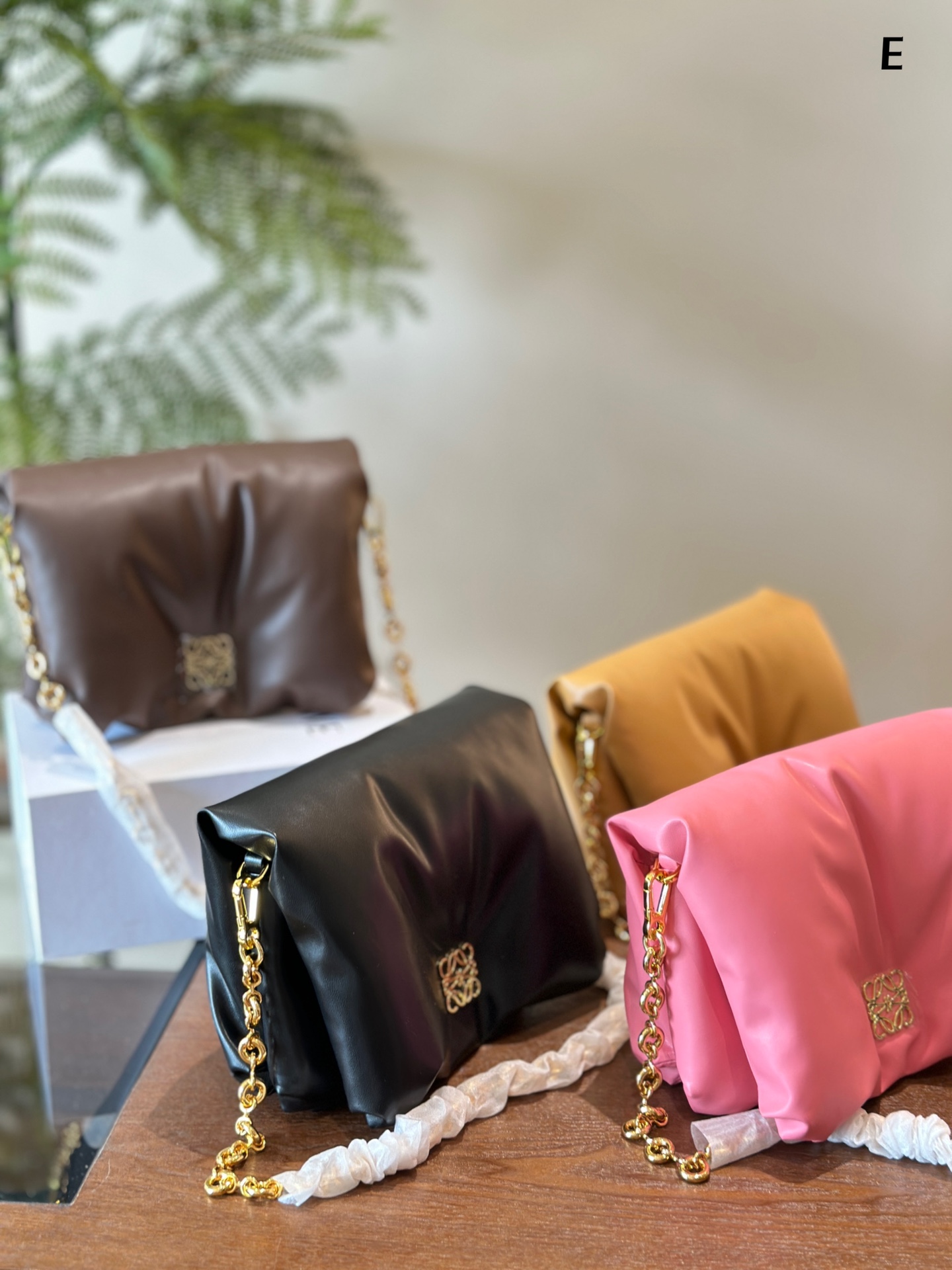 Goya Puffer bag in shiny nappa lambskin