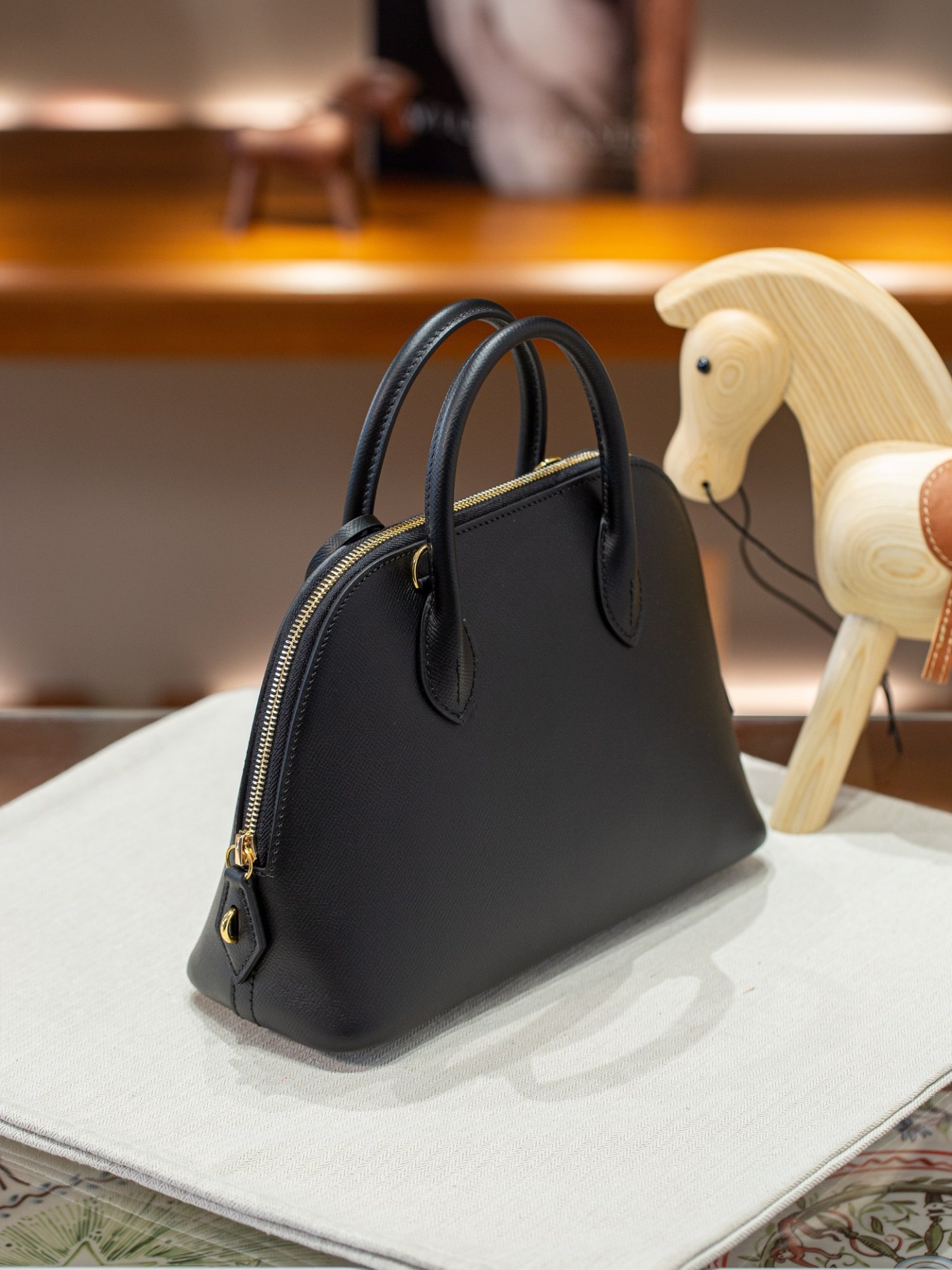 BOLIDE 25 FIRST LAYER EPSOM COWHIDE BLACK