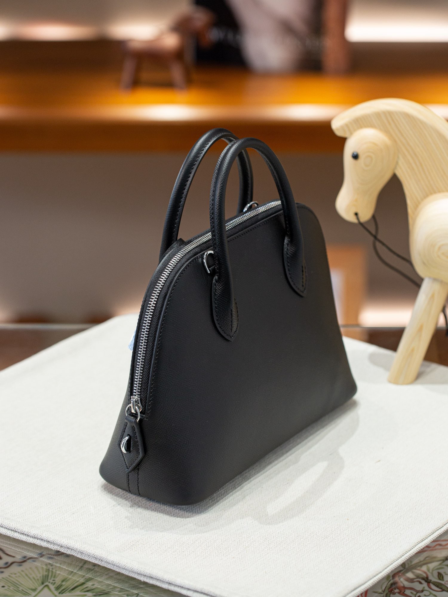 BOLIDE 25 FIRST LAYER EPSOM COWHIDE BLACK