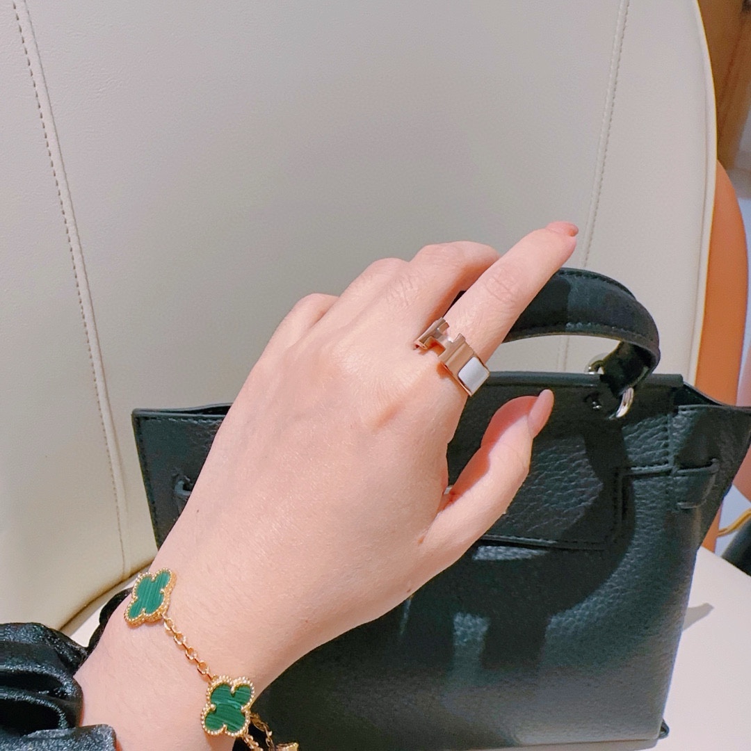 Olympe ring, small model