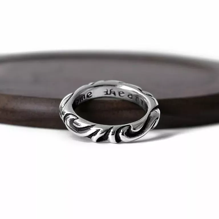 SCROLL BAND RING