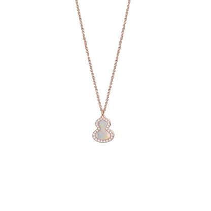 Petite Wulu necklace in 18K rose gold with diamonds and mother of pearl