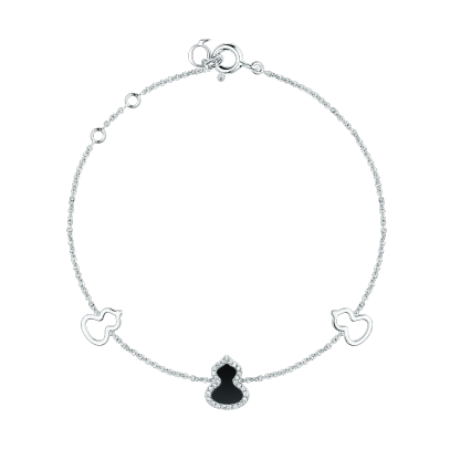 Petite Wulu bracelet in 18K white gold with diamonds and onyx