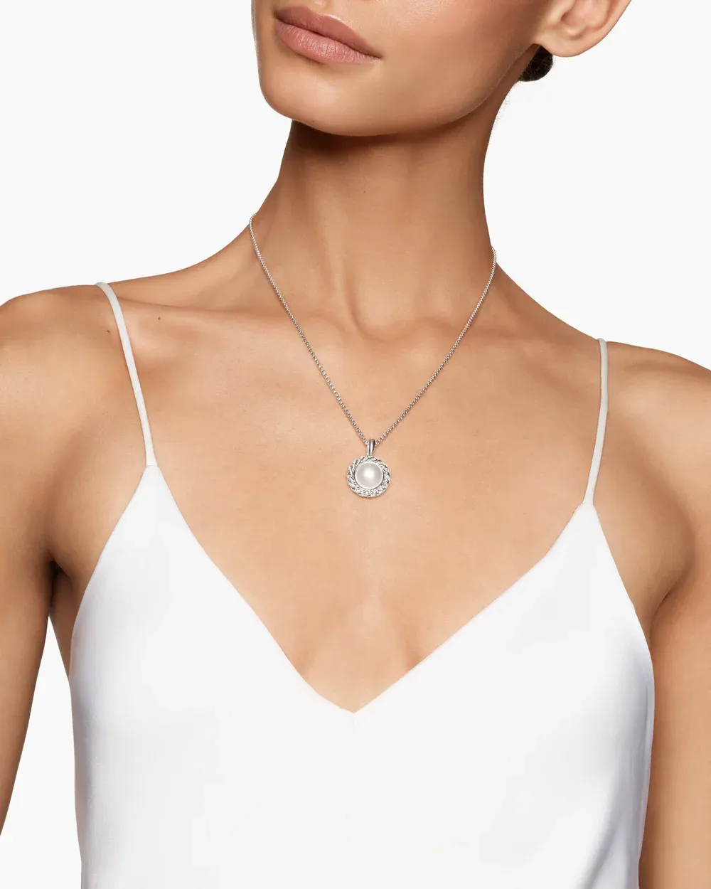 Pearl Classics Cable Halo Amulet Sterling Silver with Diamonds