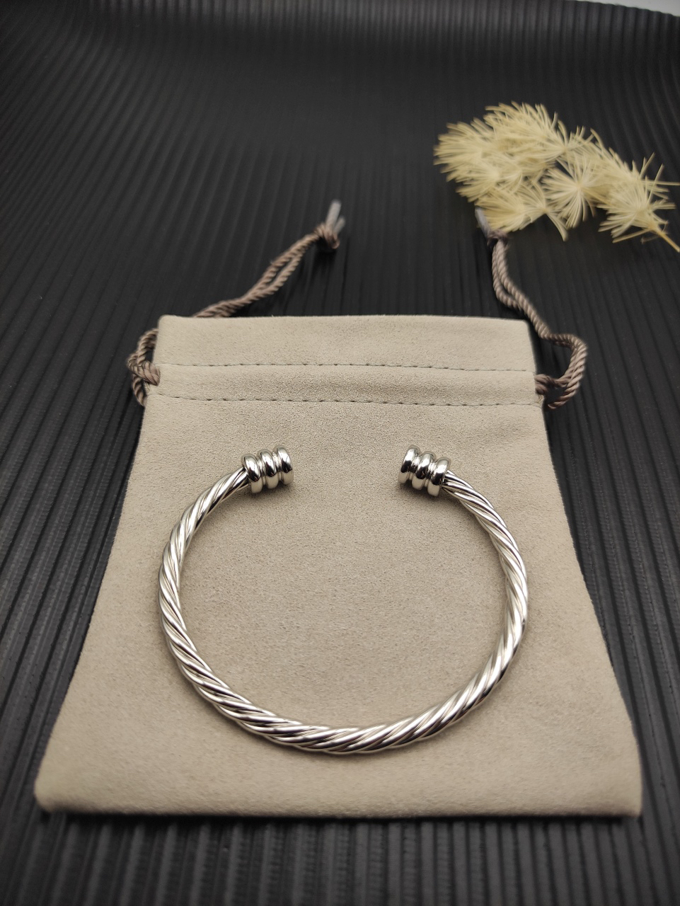 4mm Cable Classic Bracelet with Triple-Bar End Caps – Sterling Style