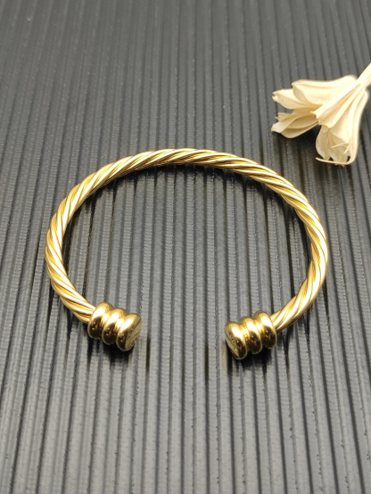 4mm Cable Classic Bracelet with Gold