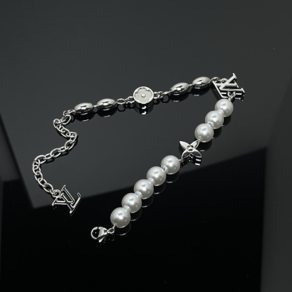 Pearls Fusion Bracelet