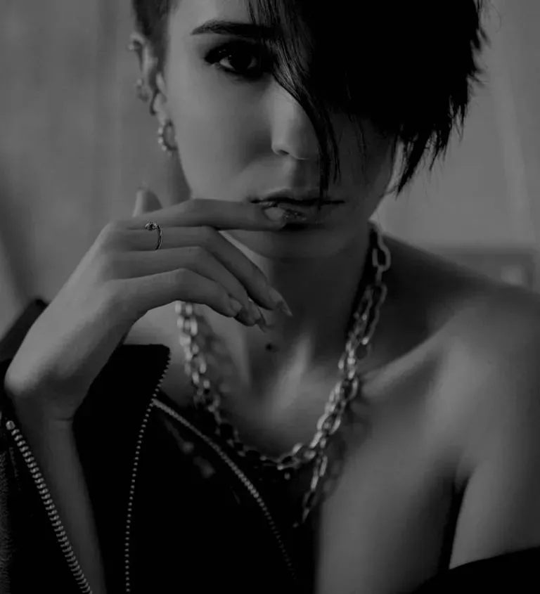 NAIL RING – CROSSBALL