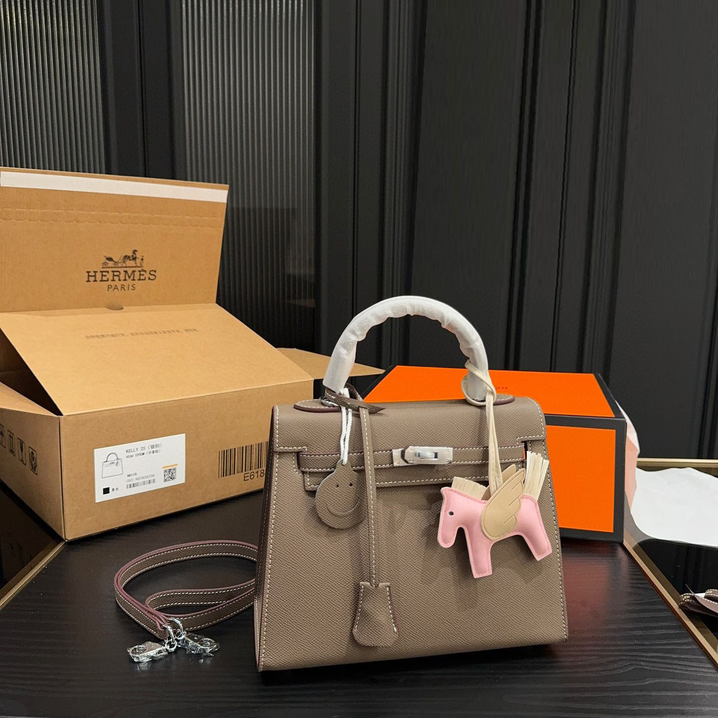 Kelly 28/25/19 Bag Z10